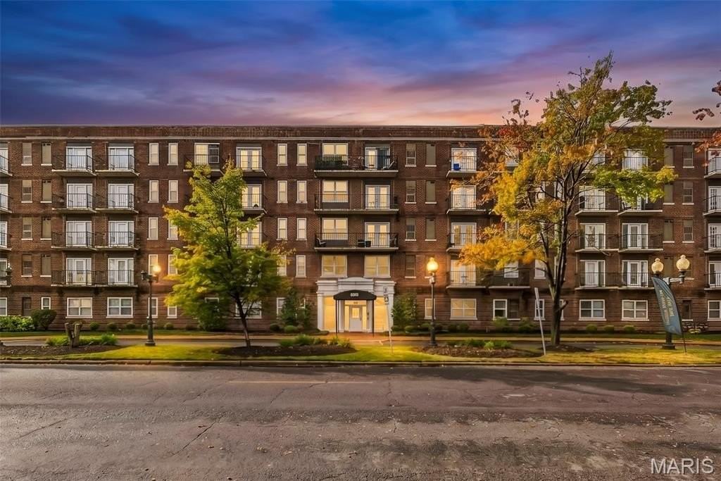 5630 Pershing Ave #40