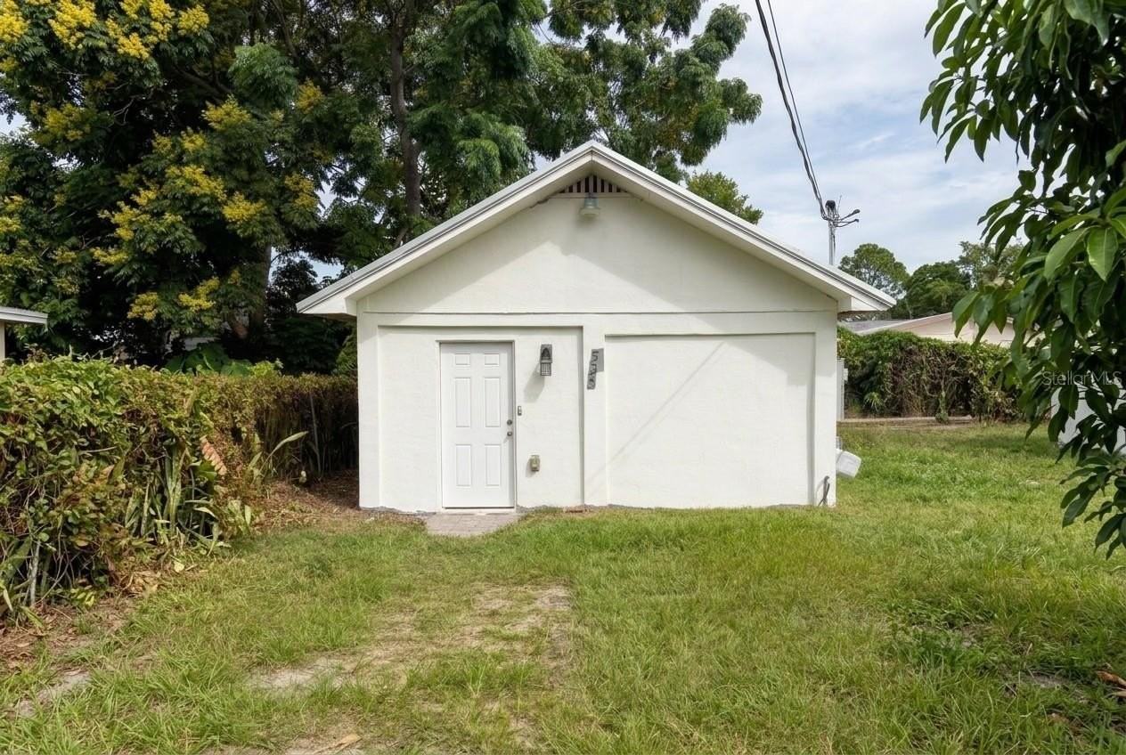 337 Avenue E Se #B