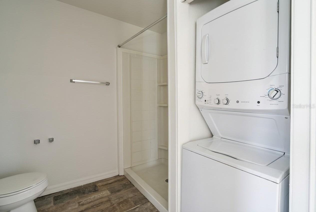 337 Avenue E Se #B - Photo 5 of 8