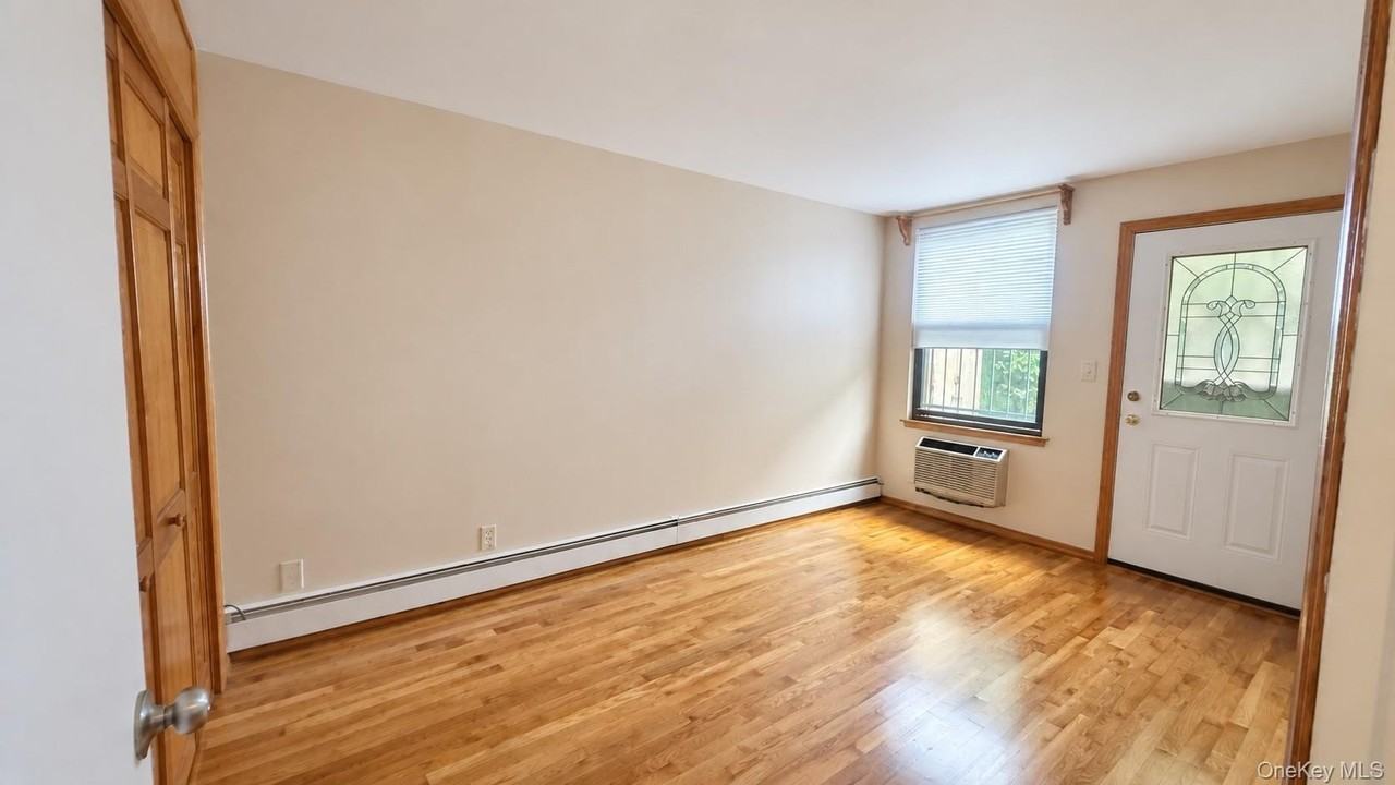 130 N 3rd St #1 - Photo 3 of 13