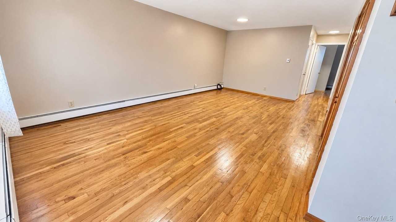 130 N 3rd St #1 - Photo 4 of 13