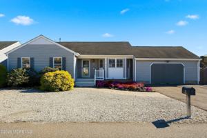 featured image of 13 Pumpshire Rd