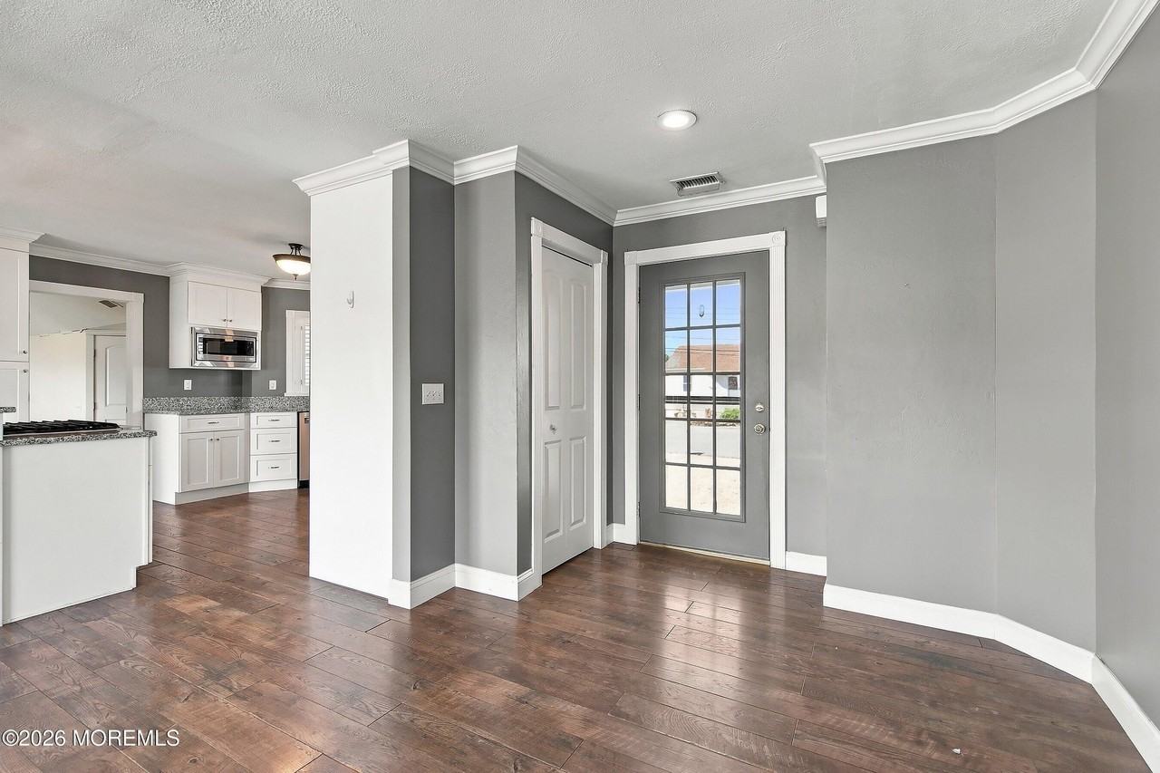 13 Pumpshire Rd - Photo 5 of 34