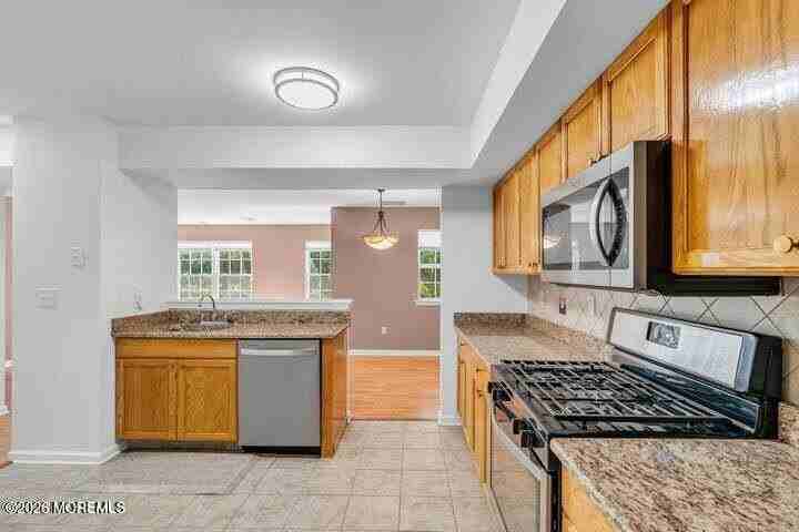 17 Forrest Ct - Photo 7 of 18