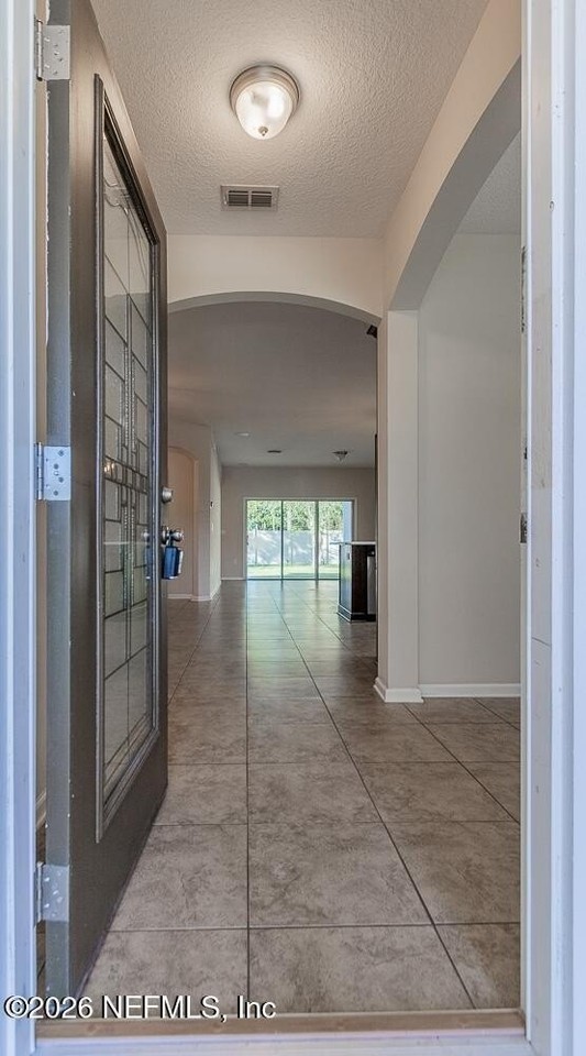 3931 Hammock Bluff Cir - Photo 2 of 50