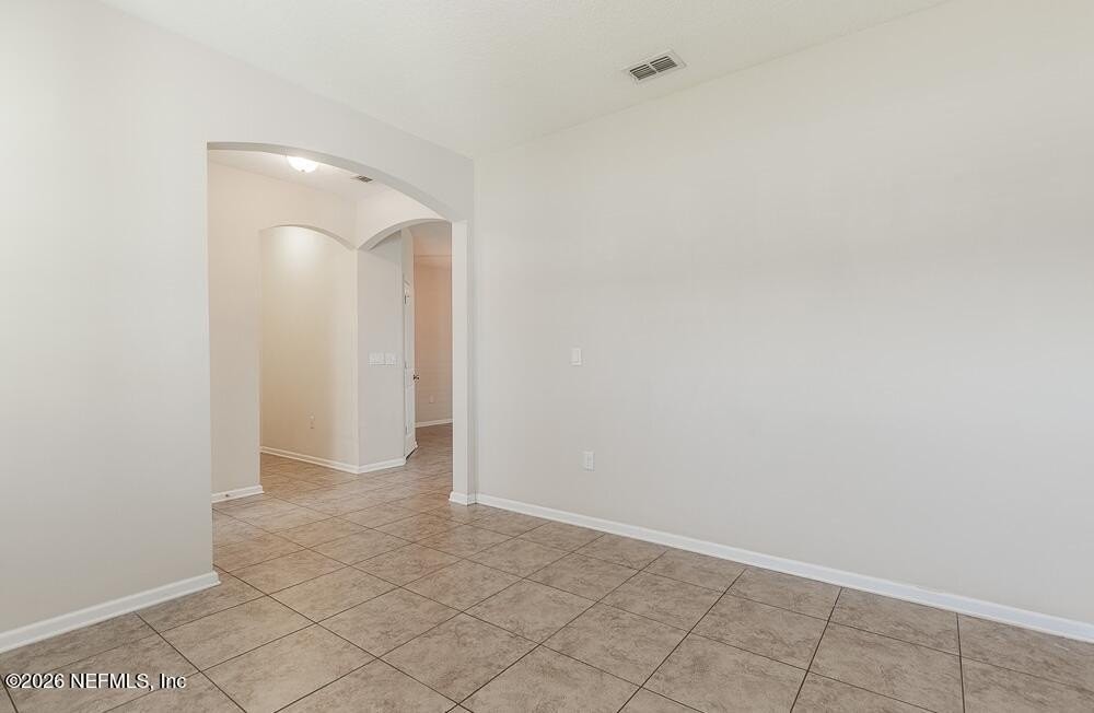 3931 Hammock Bluff Cir - Photo 5 of 50