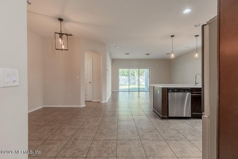3931 Hammock Bluff Cir - Photo 6 of 50