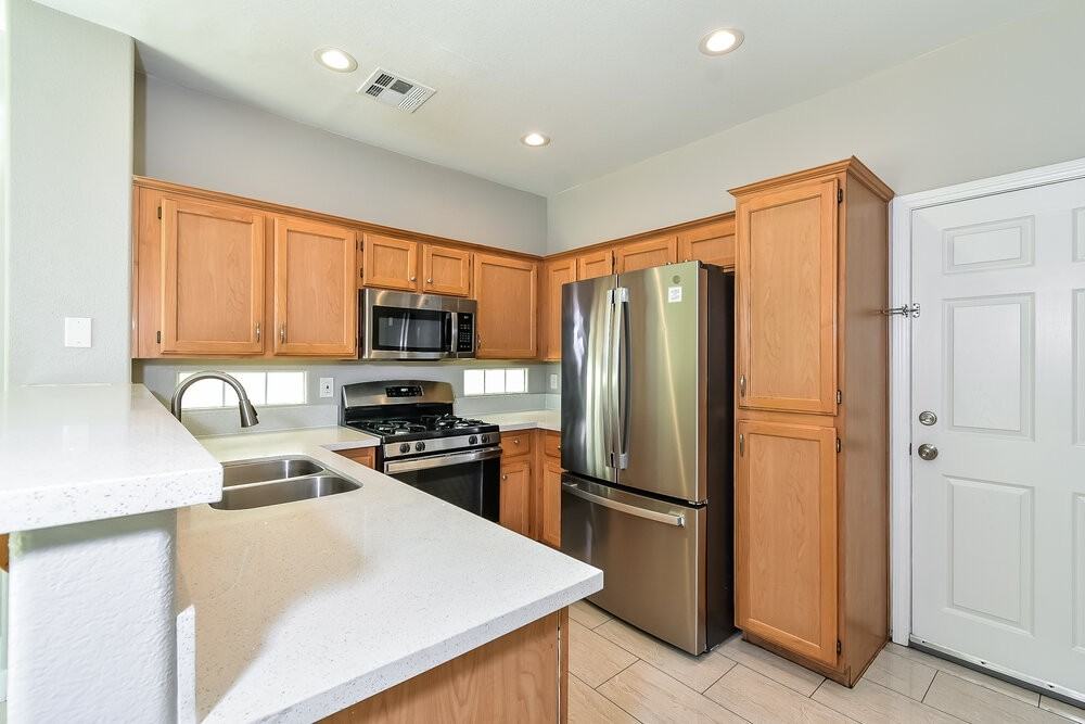 8777 Villa Alex Ave - Photo 7 of 17