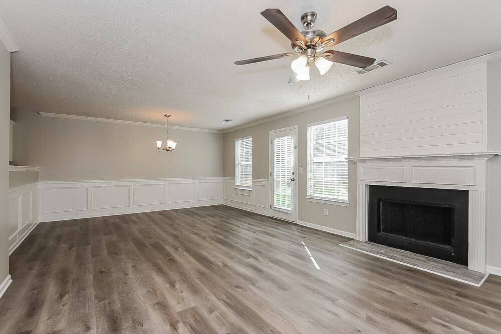 409 Hidden Creek Ct - Photo 4 of 17