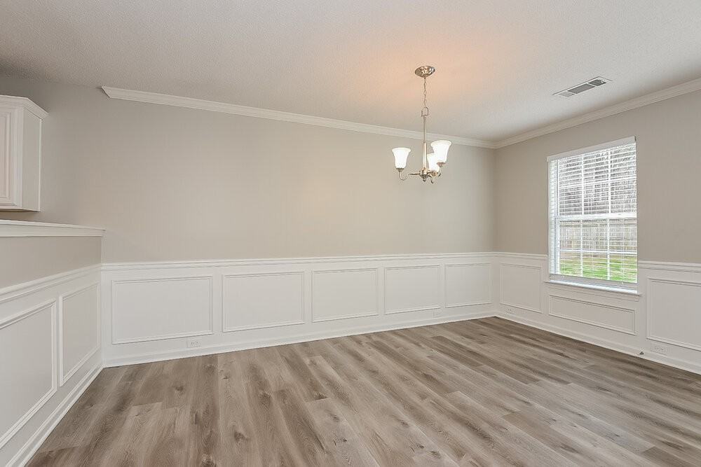 409 Hidden Creek Ct - Photo 7 of 17