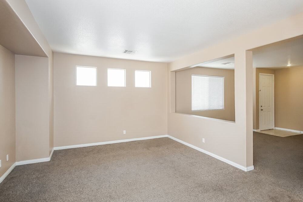 7986 Teal Harbor Ave - Photo 6 of 16