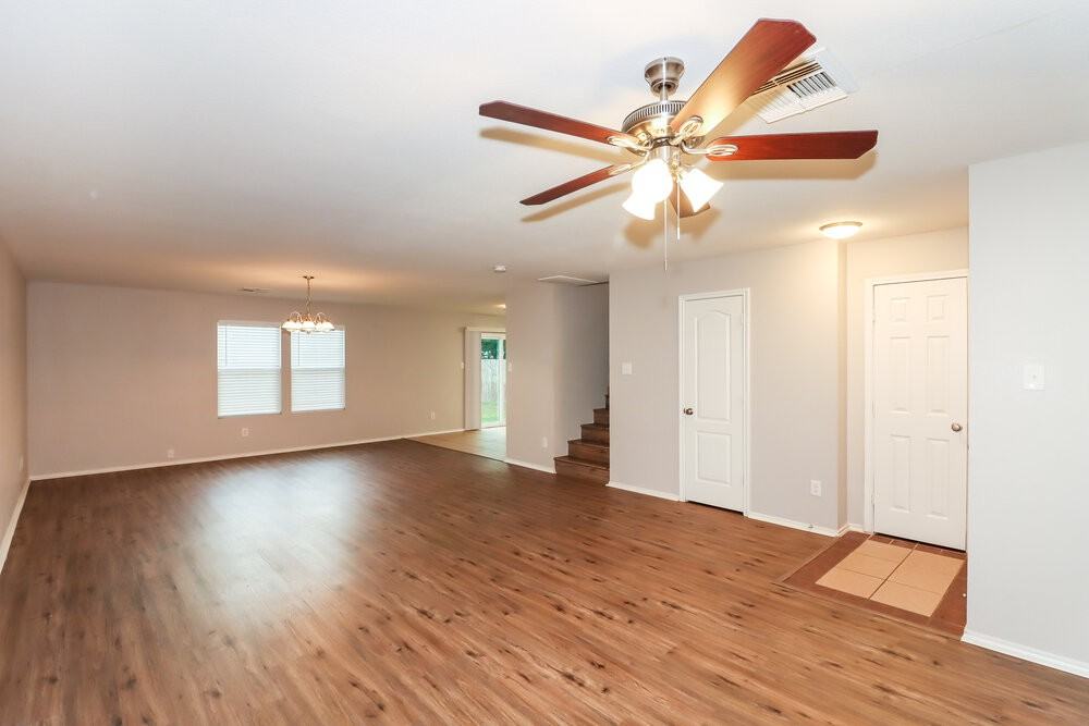 5030 Arbury Hill Ln - Photo 5 of 17