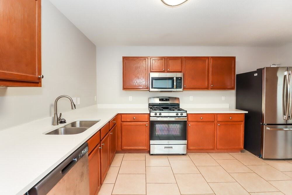 5030 Arbury Hill Ln - Photo 7 of 17