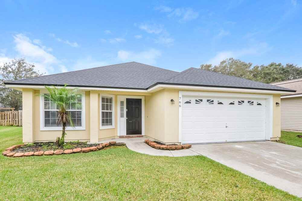 766 Mackenzie Cir - Photo 3 of 16