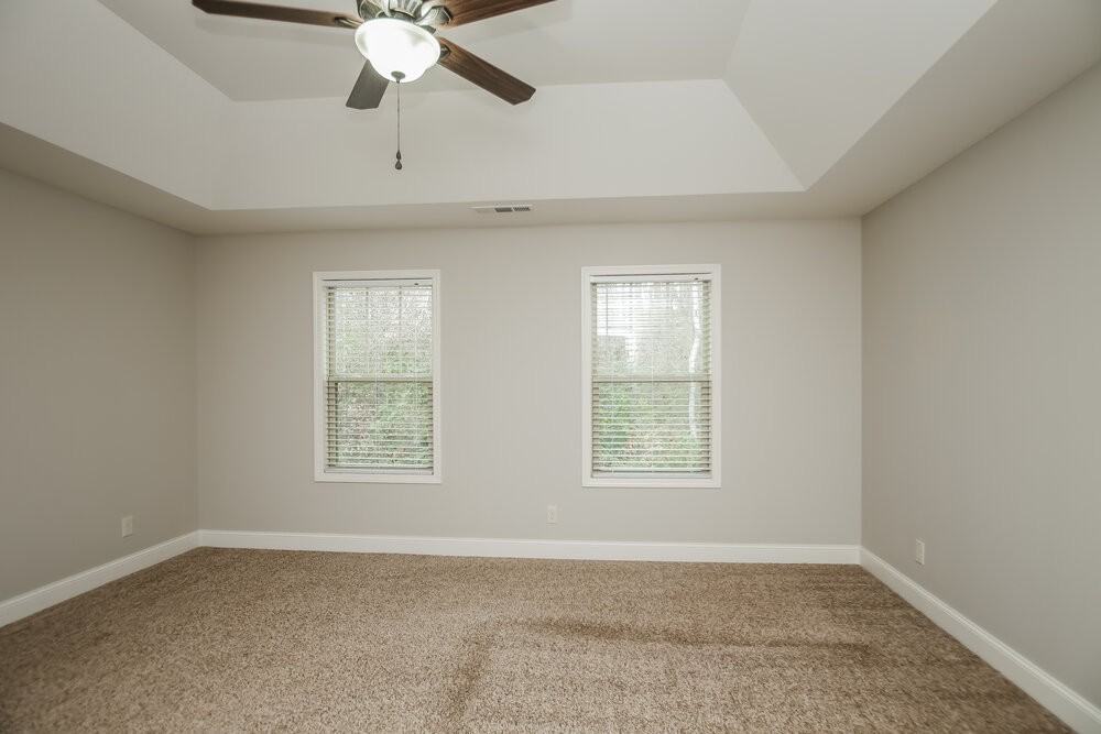 449 Charleston Pl - Photo 7 of 15