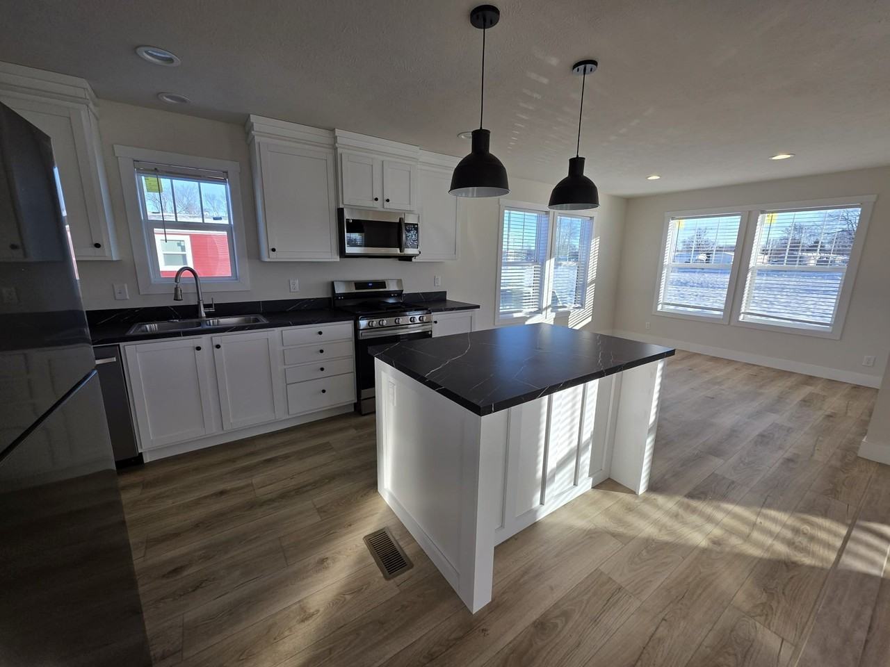 175 N Michigan Ave #202 - Photo 7 of 19