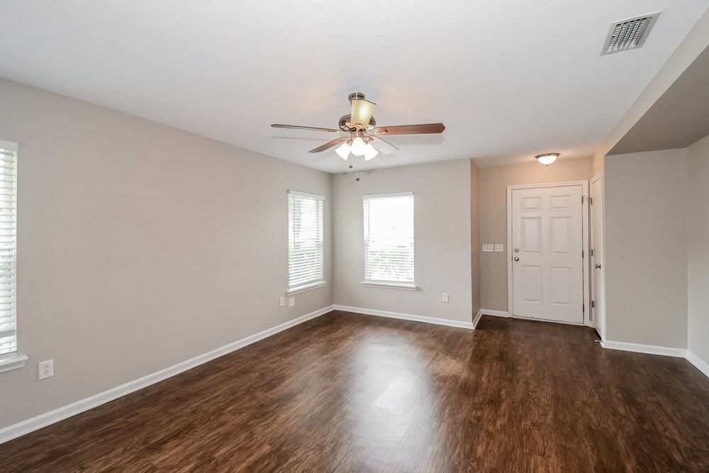 2093 Brian Lakes Dr N - Photo 3 of 16