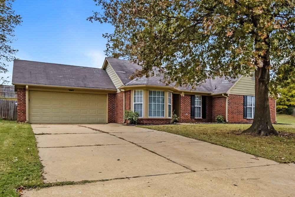 7367 Fox Trace Cv - Photo 3 of 16