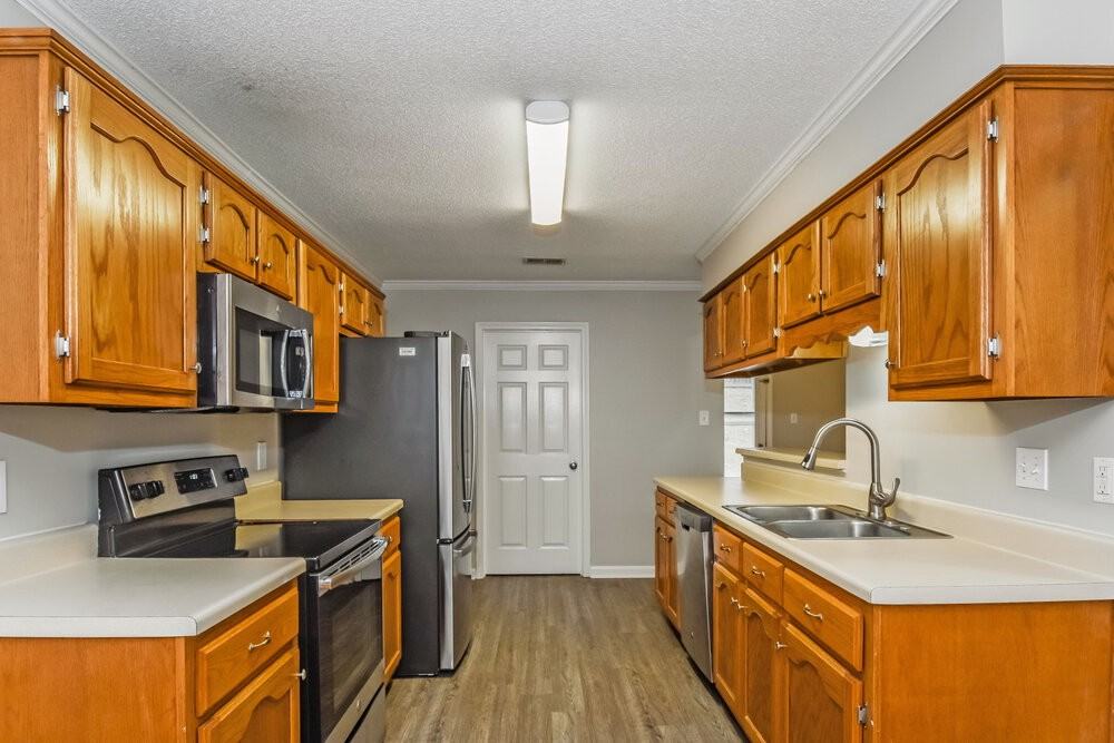 7367 Fox Trace Cv - Photo 7 of 16