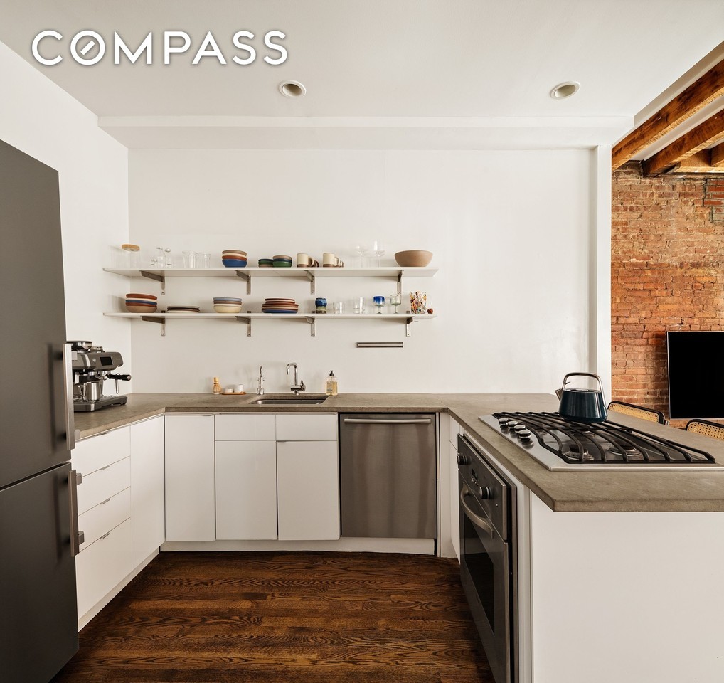 26 Ludlow St #2A - Photo 3 of 7