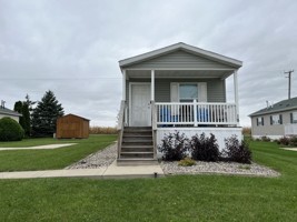 featured image of 18 Drake Ln