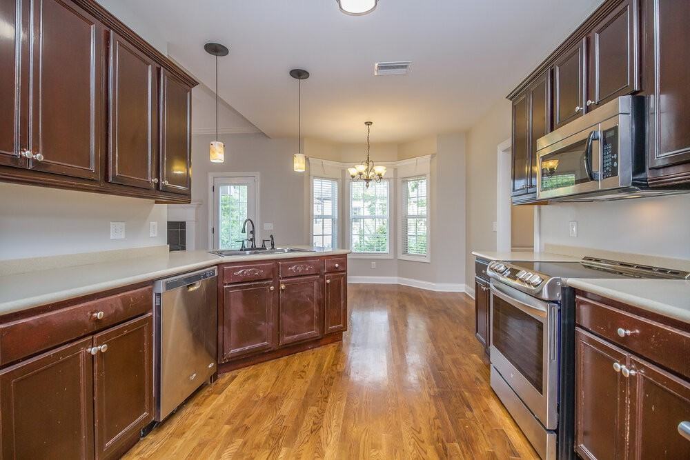 526 Bethany Cir - Photo 7 of 15