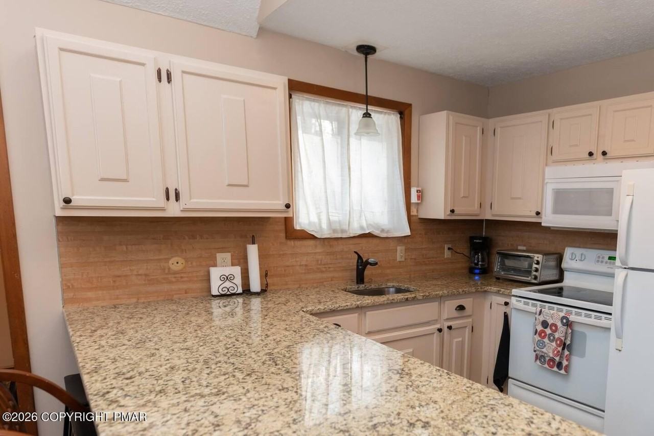6561 Locust Ln - Photo 7 of 16