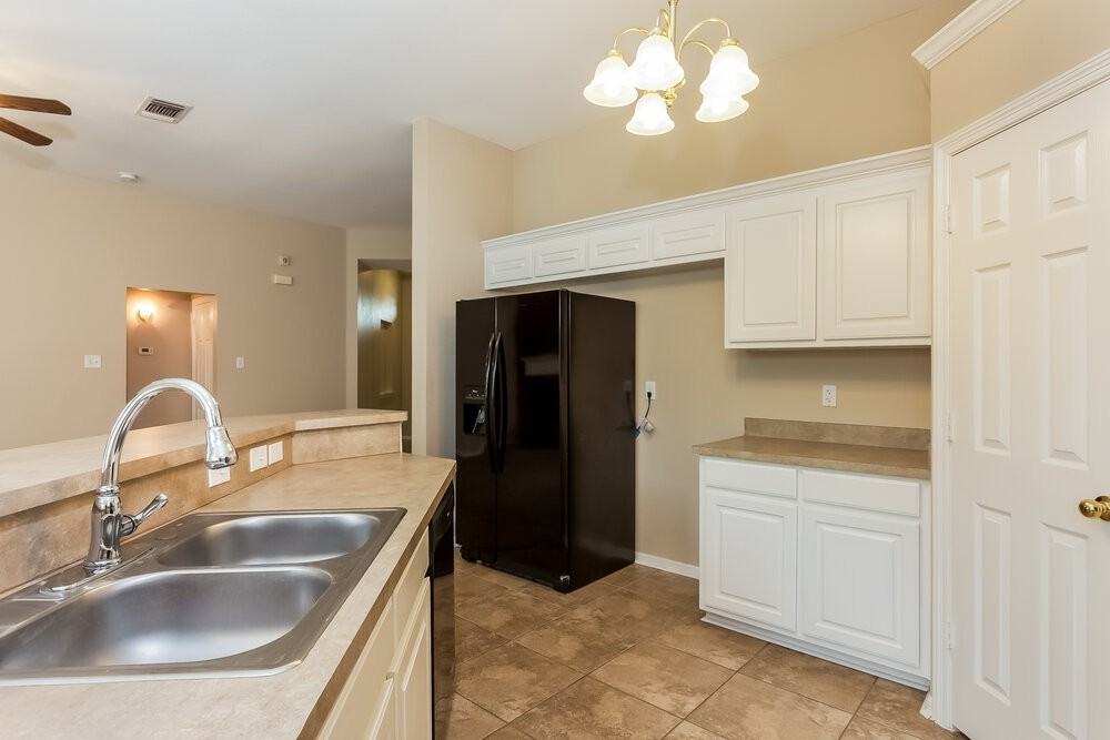5723 Bright Star Trl - Photo 5 of 18