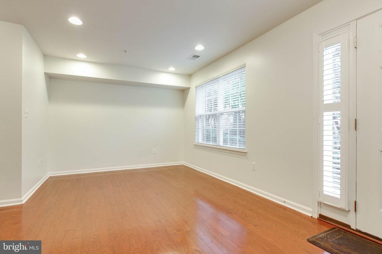 2646 Shade Branch Rd - Photo 7 of 41
