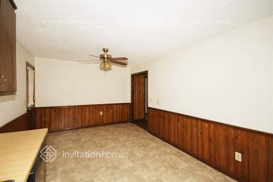 909 Victoria Landing Dr - Photo 3 of 21
