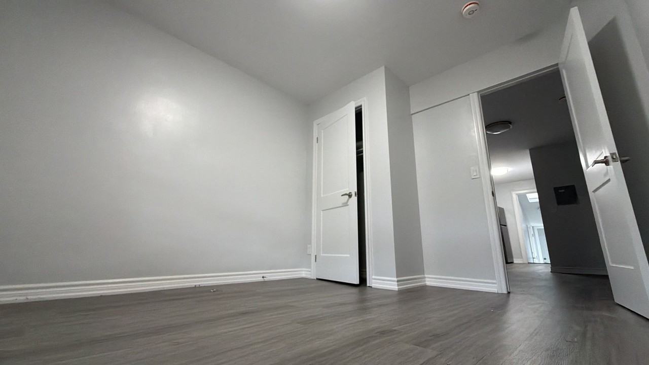 408 Strathmore Boulevard #Main - Photo 7 of 8