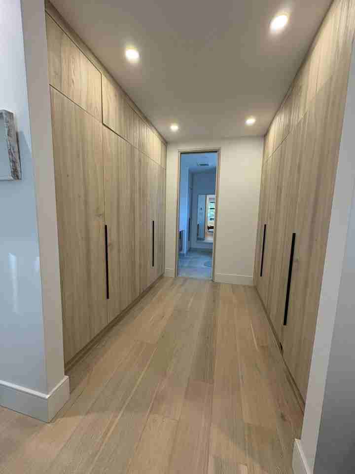 Amos Cres - Photo 3 of 10