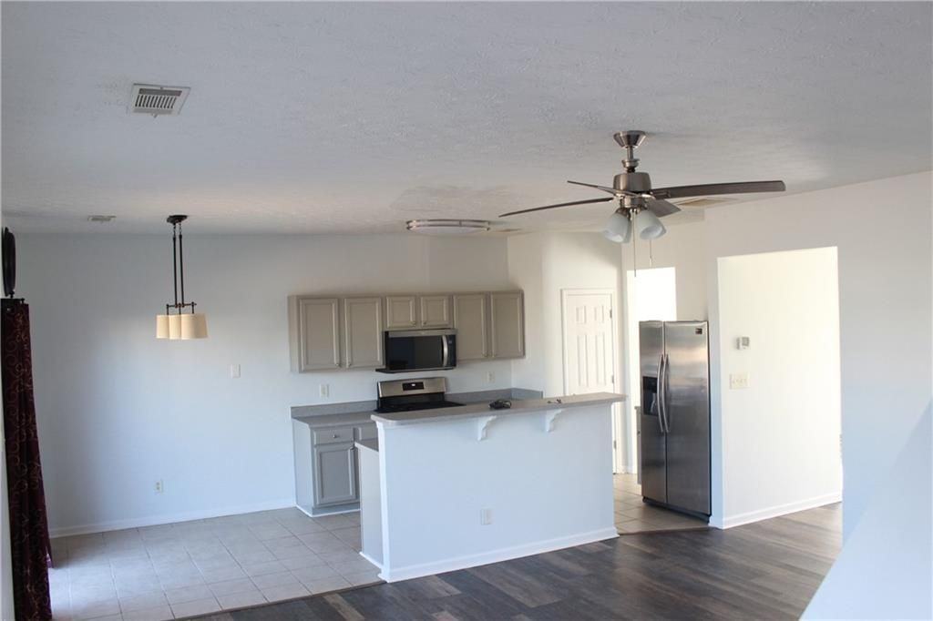3603 Beacon Rdg - Photo 3 of 33