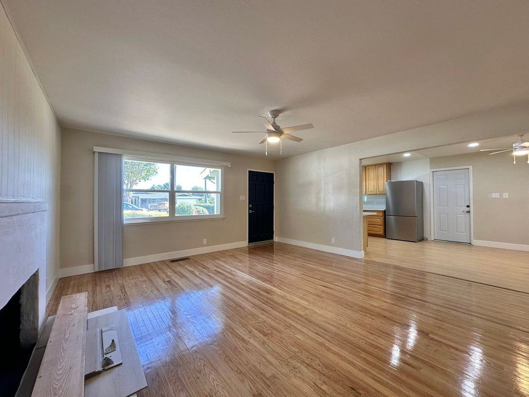 1801 Pacifica Ct - Photo 4 of 29
