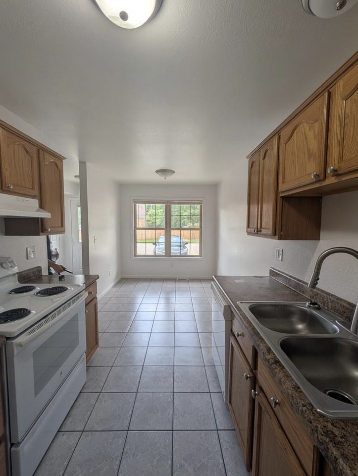 539 Thomas St #539THAS - Photo 6 of 9