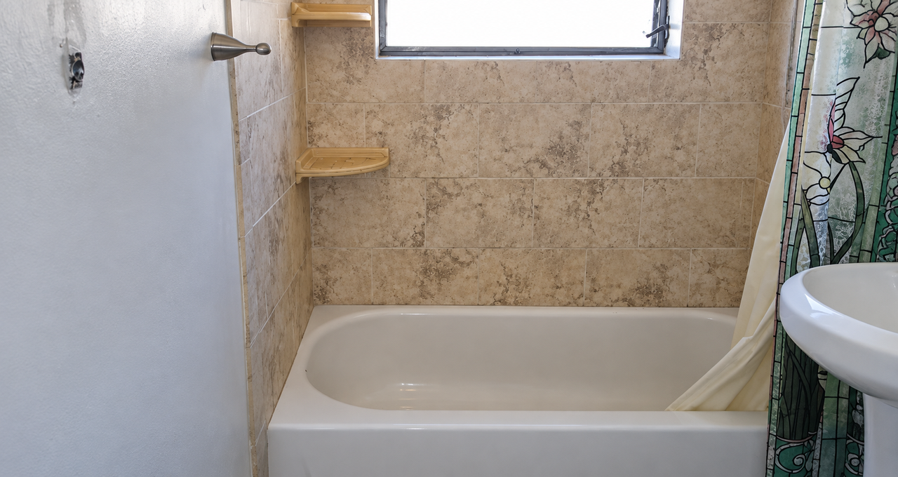 838 Nw 12th Ter #2 - Photo 5 of 6