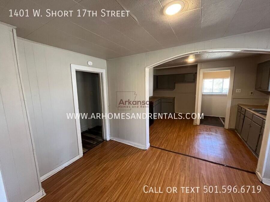 1401 W Short 17th St - Photo 4 of 9