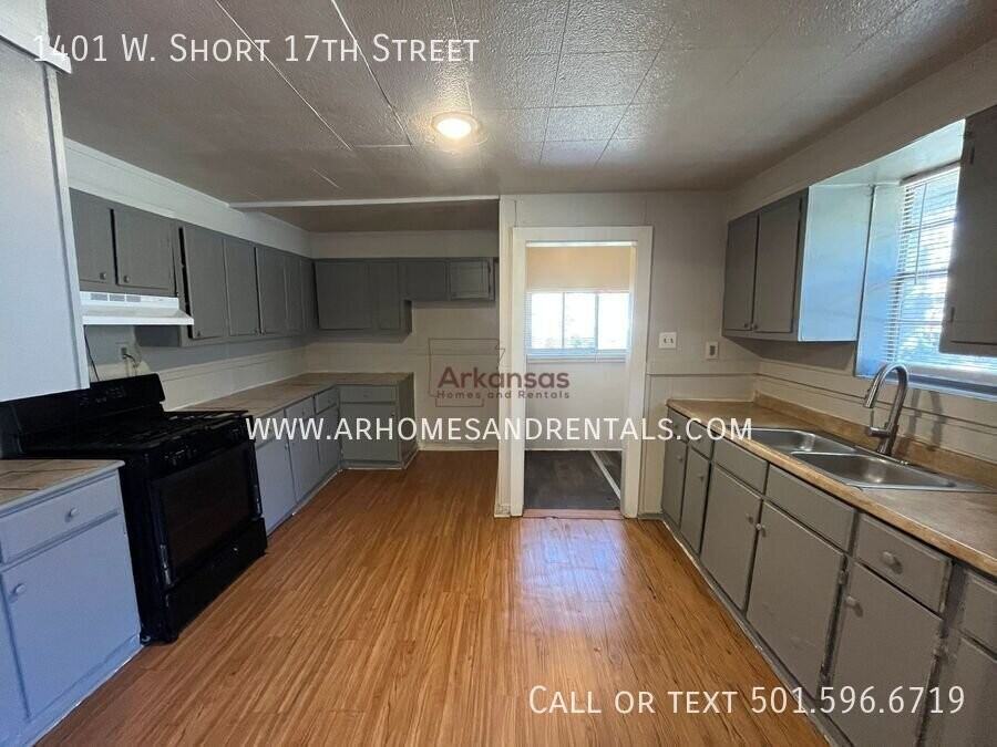 1401 W Short 17th St - Photo 5 of 9