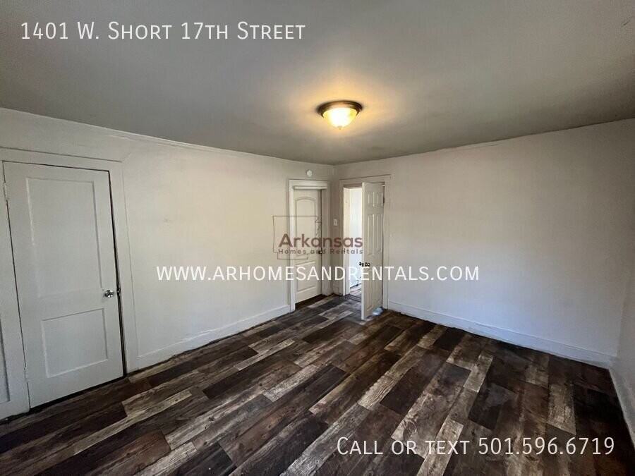 1401 W Short 17th St - Photo 6 of 9