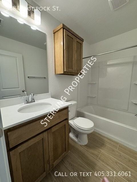348 Woodrock St - Photo 4 of 17