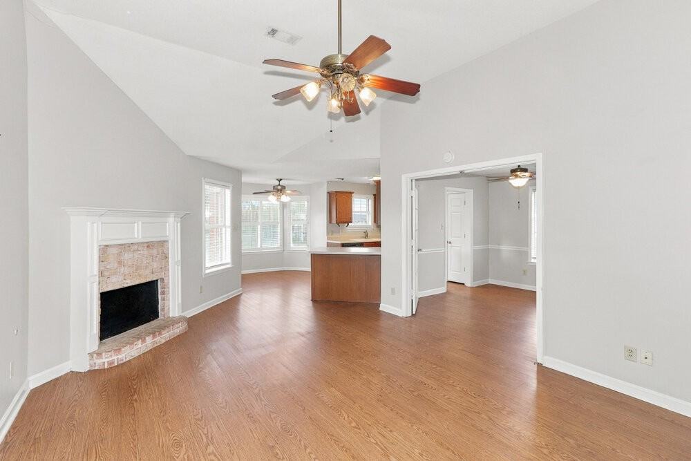 8314 Garden Willow Ln - Photo 6 of 17