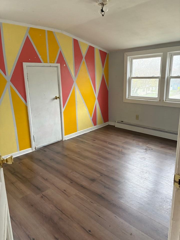 531 S Oak Ave - Photo 3 of 6