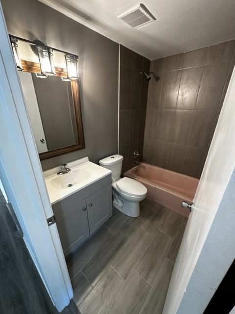 3631 W 120th St #1N - Photo 3 of 16