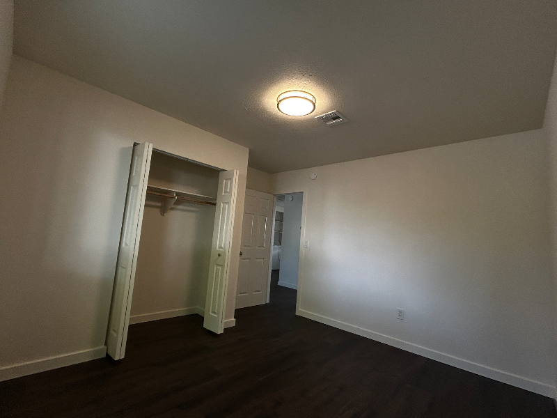 3184 N Corrine Dr #4 - Photo 7 of 13