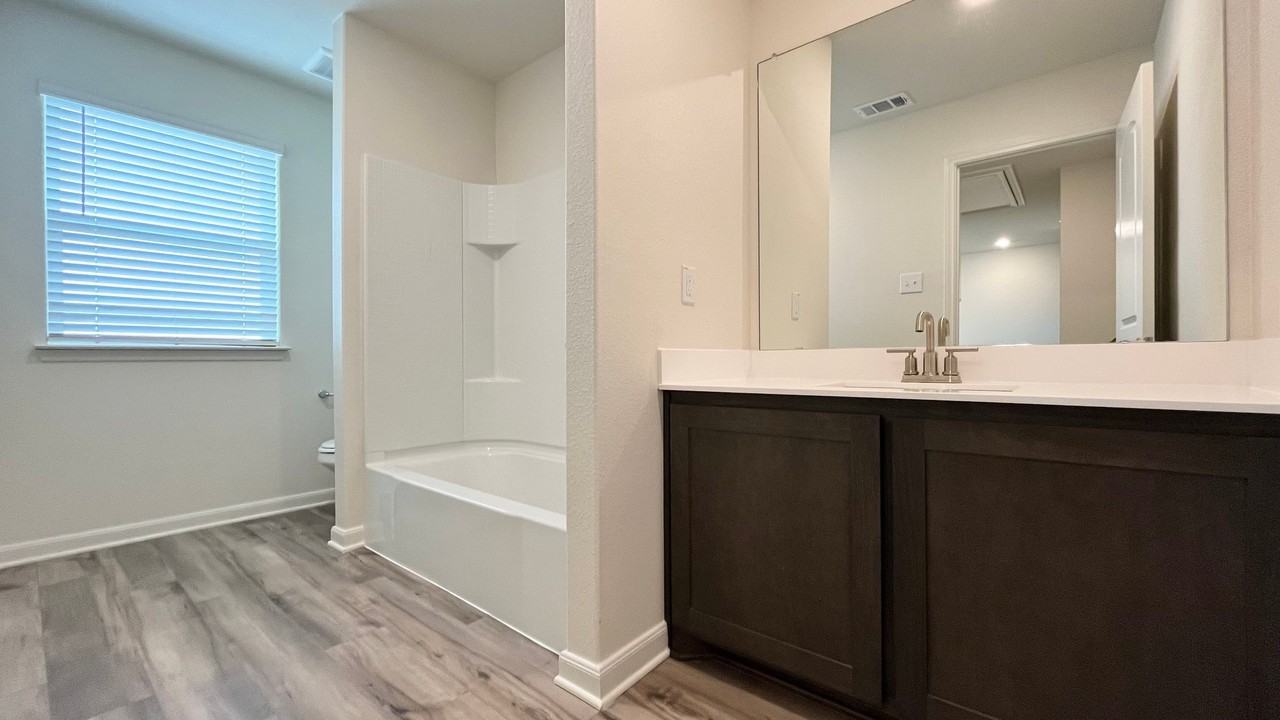 10916 Copper Hills Ln - Photo 5 of 14