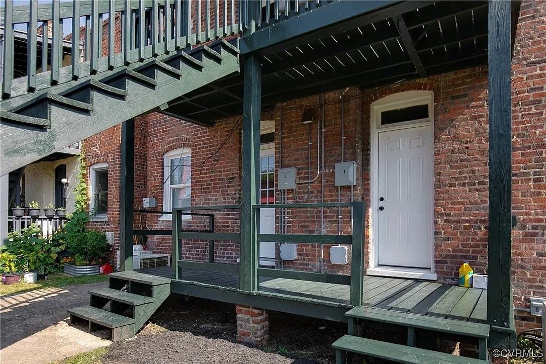 3139 Ellwood Ave #B - Photo 2 of 9