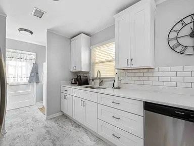 14444 Meridian Dr - Photo 5 of 15