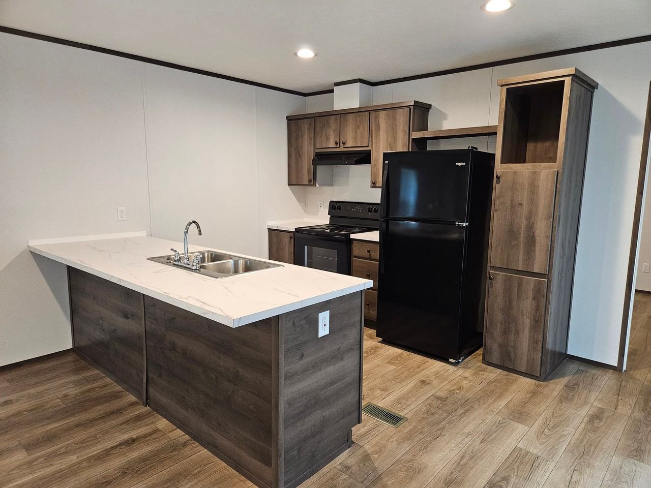 3753 Valley Forge Rd - Photo 4 of 15