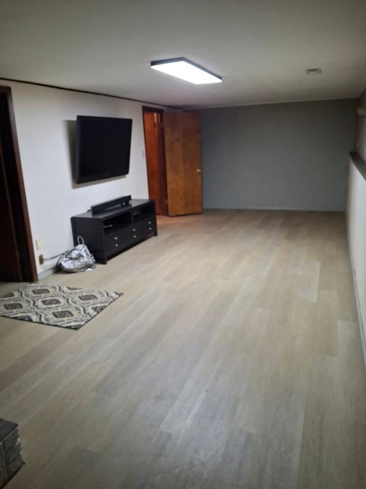 1818 Revere Pl - Photo 3 of 17