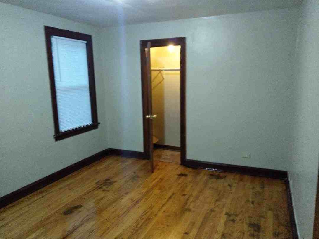 10624 S Edbrooke Ave #2 - Photo 3 of 10